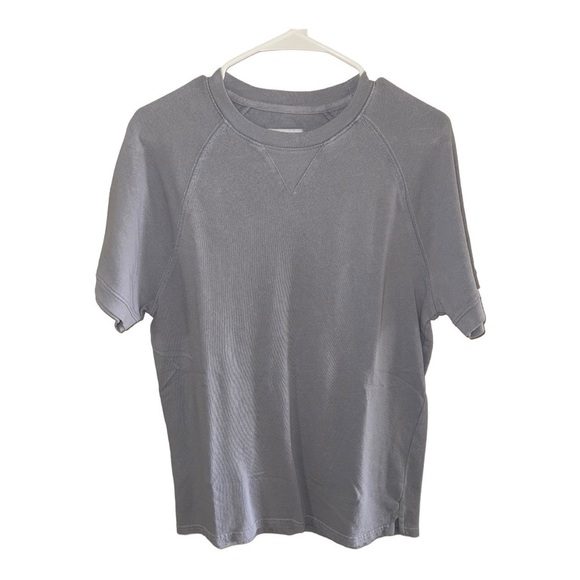 𝅺GOODFELLOW & CO GRAY SWEATSHIRT MATERIAL SHORT SLEEVE SIZE SMALL - Picture 1 of 3